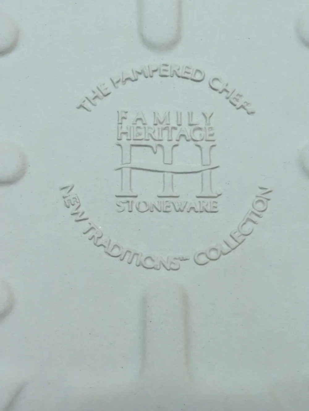 Pampered Chef Oval 8